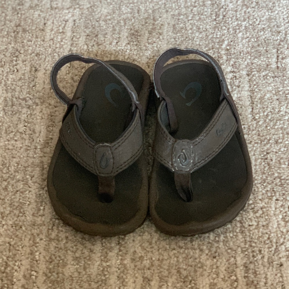 OluKai leather beach sandal